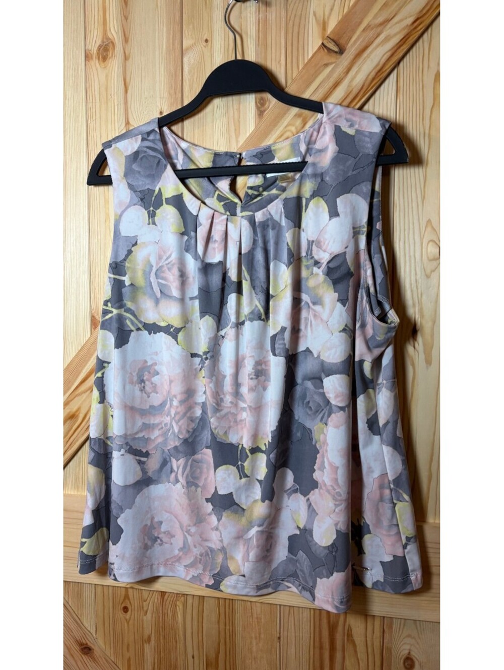 Calvin Klein Floral Sleeveless Blouse Size 2X